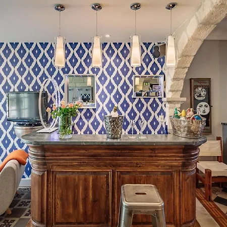 La 4* Villeneuve-lès-Avignon