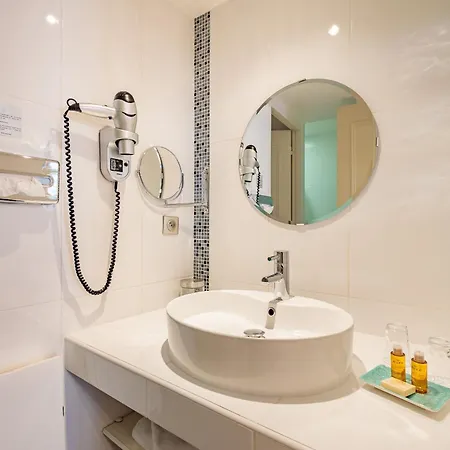 Hotel La 4*