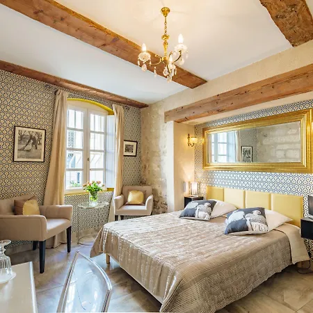 La 4* Villeneuve-lès-Avignon